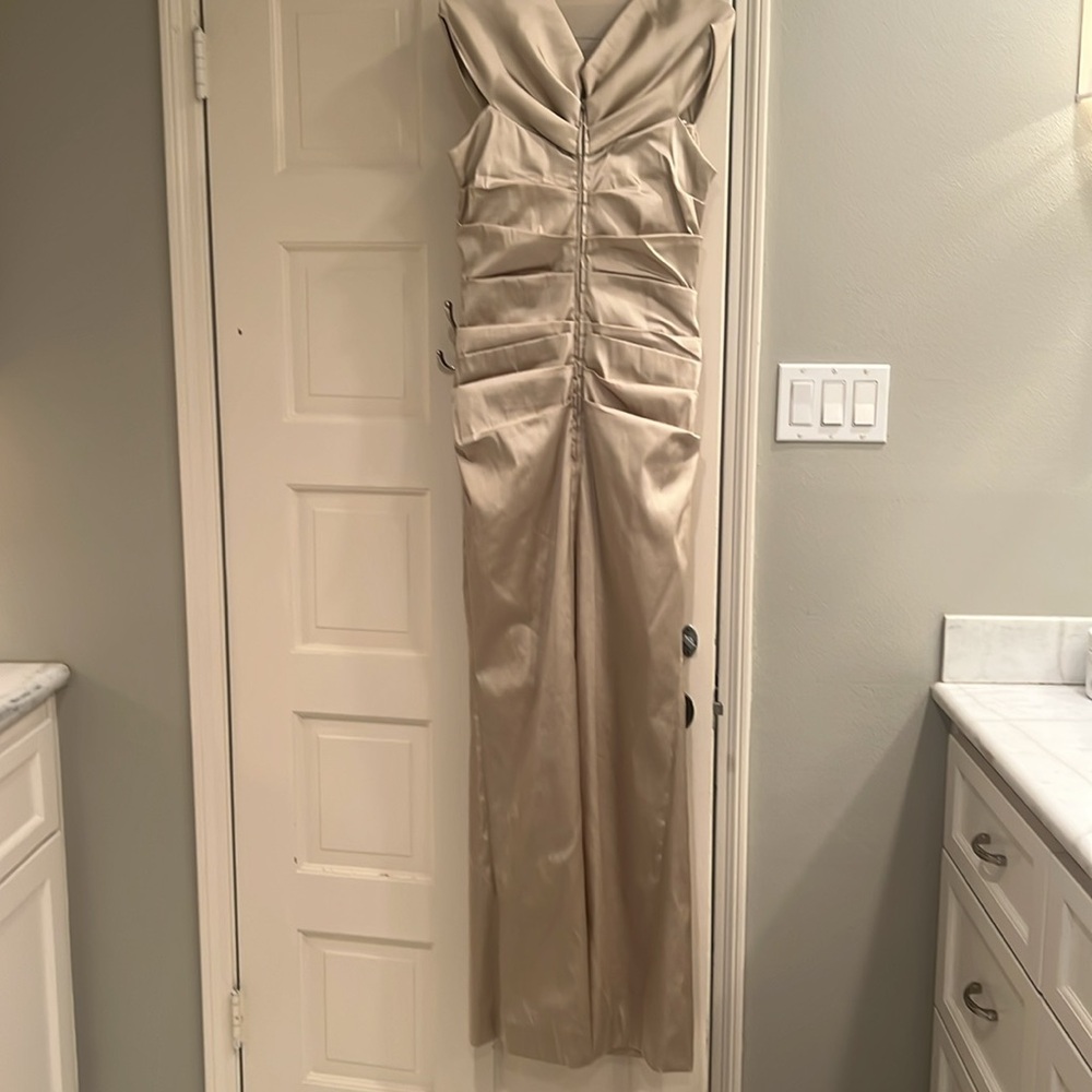 Teri Jon Satin Cream long formal dress - Picture 3 of 4